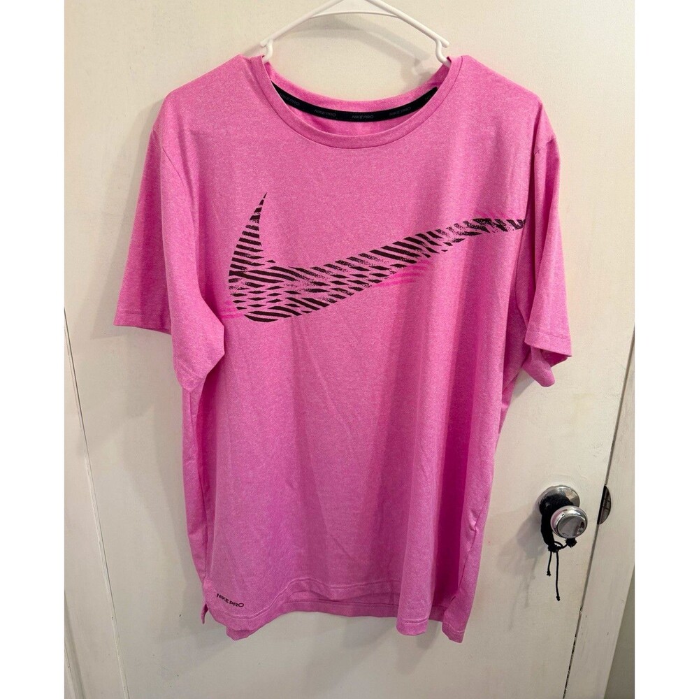 Nike Pro Standard Fit Pink Graphic Logo Crew Neck Short Sleeve T-Shirt L